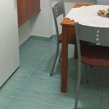 Joseph Apartment *